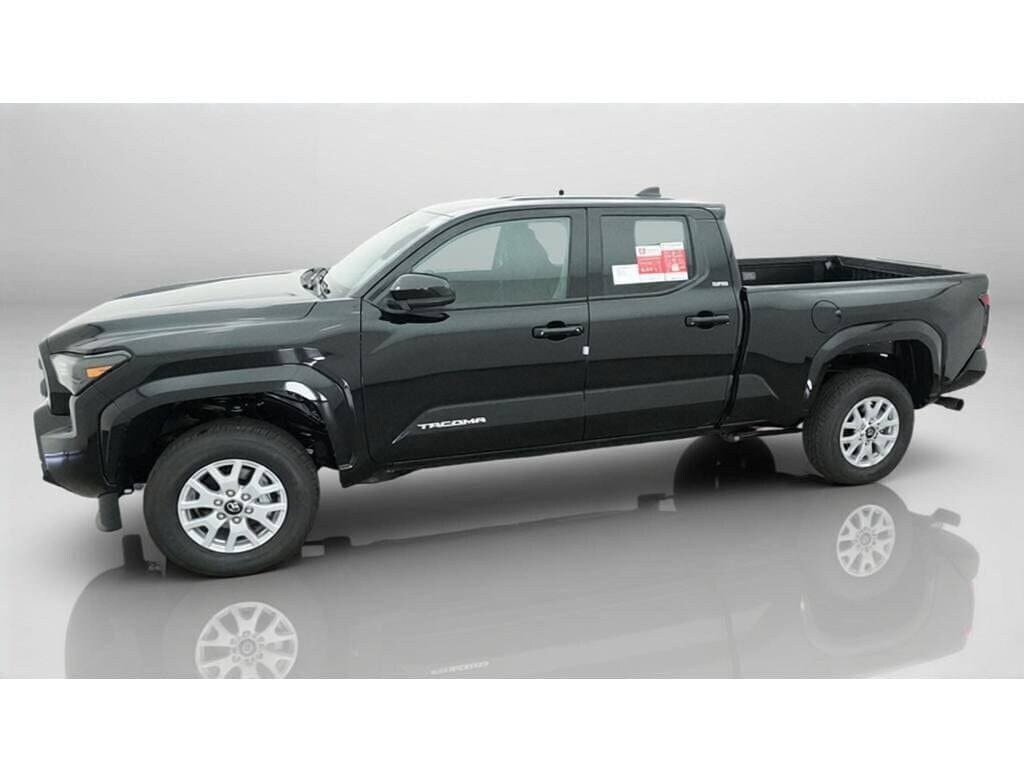 New 2026 Toyota Tacoma SR5 4X2 DBL CAB LONG BED