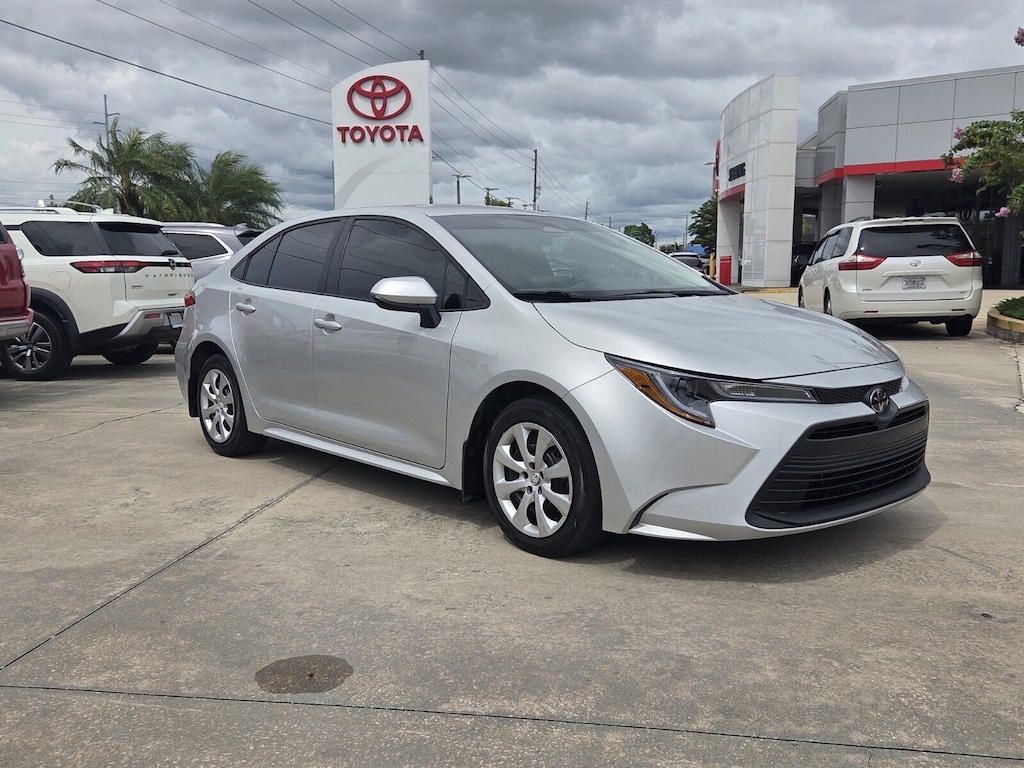 Certified 2025 Toyota Corolla LE Sedan
