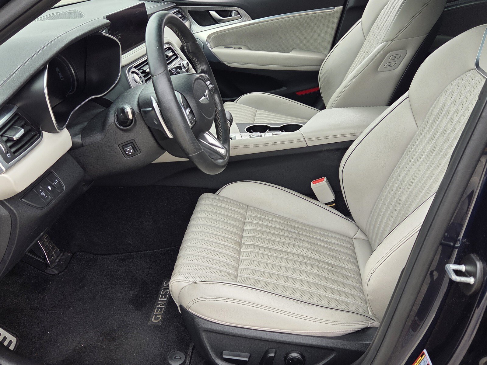 Used 2023 Genesis G70 Sedan