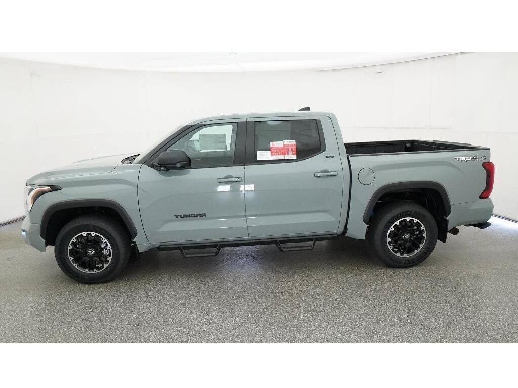 New 2026 Toyota Tundra SR5 SR5 CREWMAX 5.5