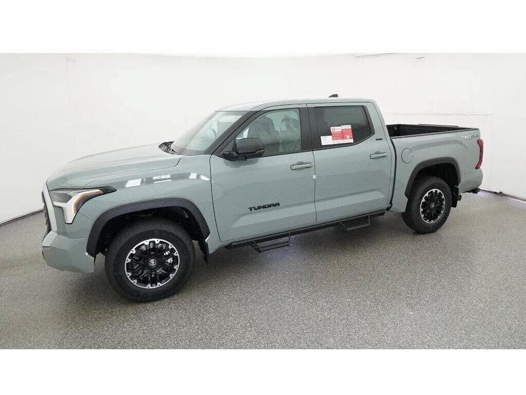 New 2026 Toyota Tundra SR5 SR5 CREWMAX 5.5