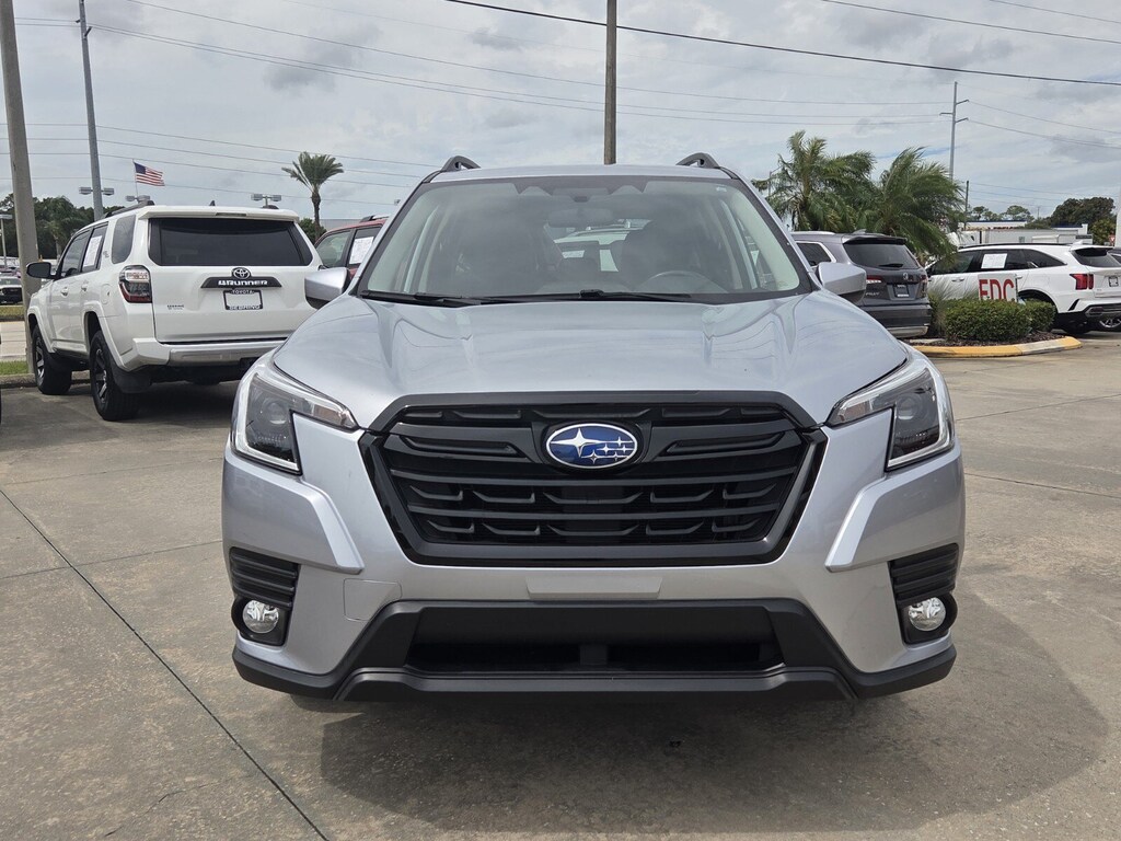 Used 2023 Subaru Forester Premium SUV