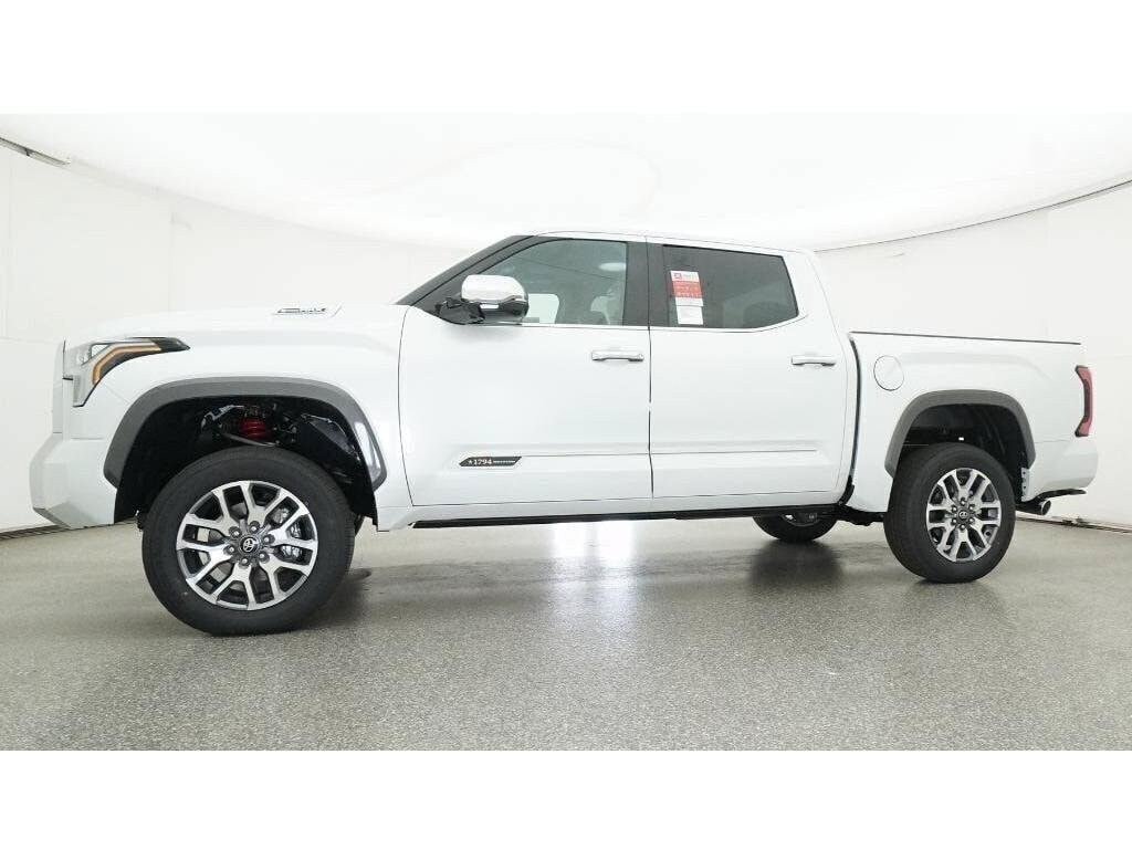 2026 Toyota Tundra 1794 Edition - Photo 18