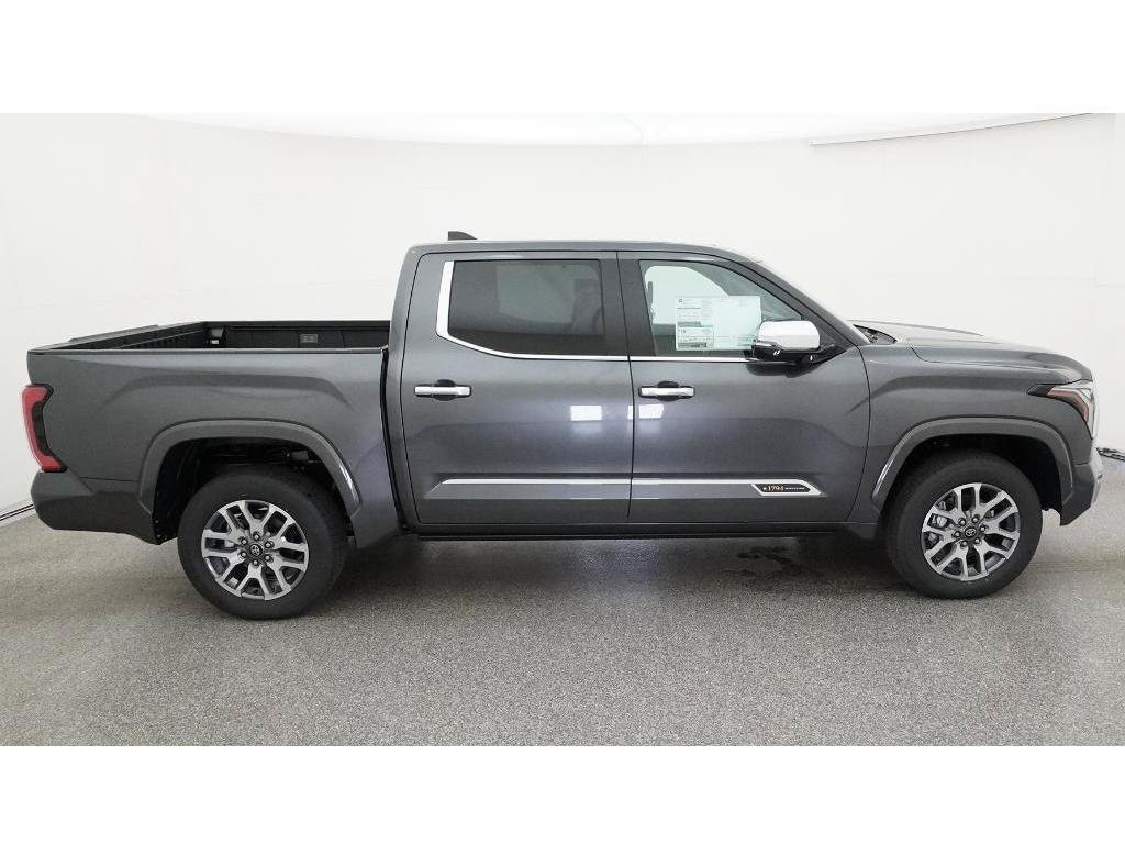 2026 Toyota Tundra 1794 Edition - Photo 11