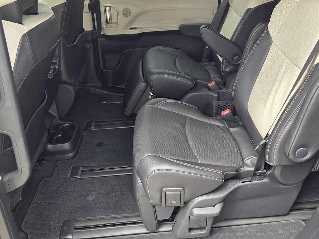 Used 2025 Toyota Sienna Limited 7 Passenger Van Passenger Van