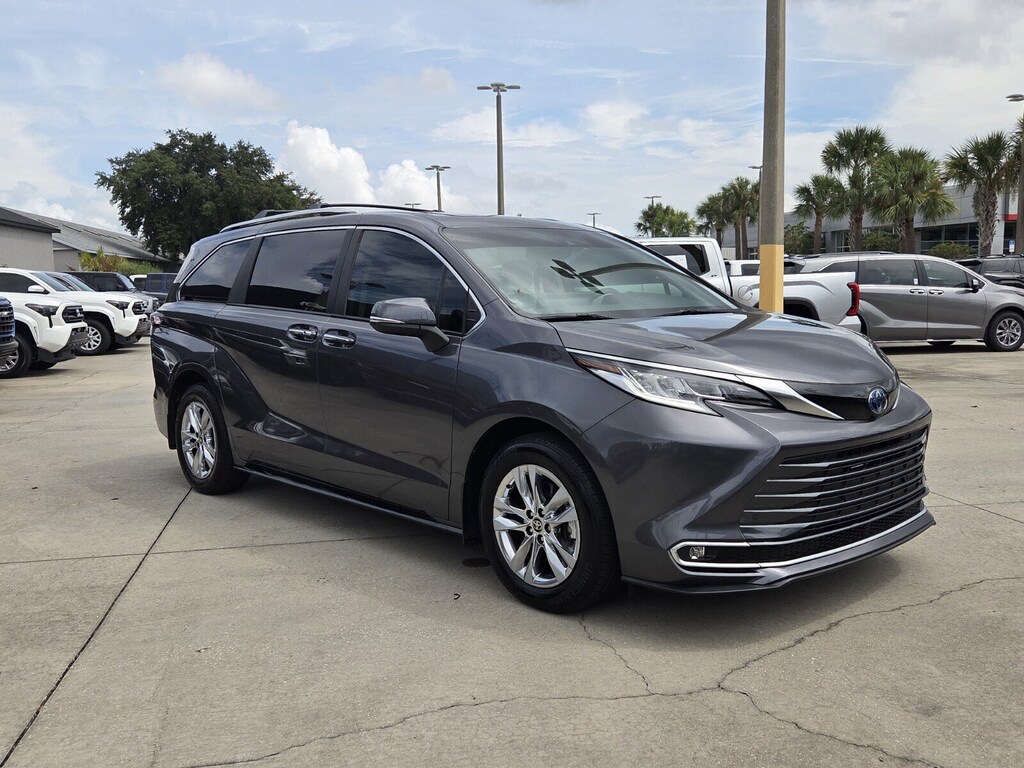Used 2025 Toyota Sienna Limited 7 Passenger Van Passenger Van
