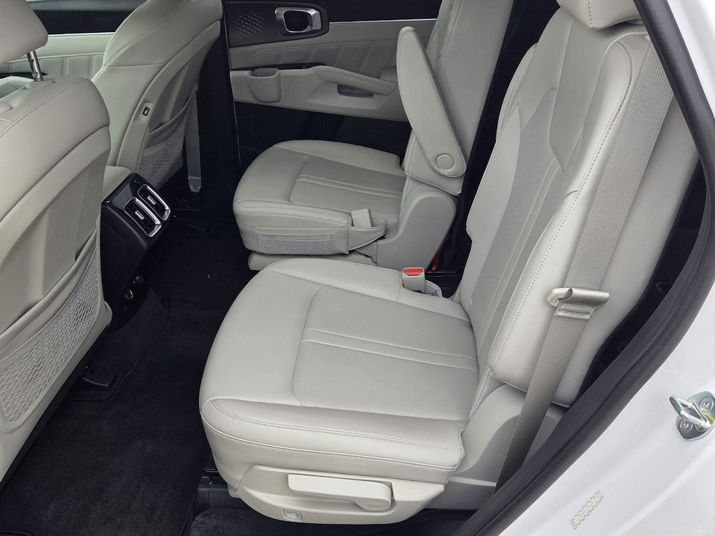 Used 2023 Kia Sorento SX SUV