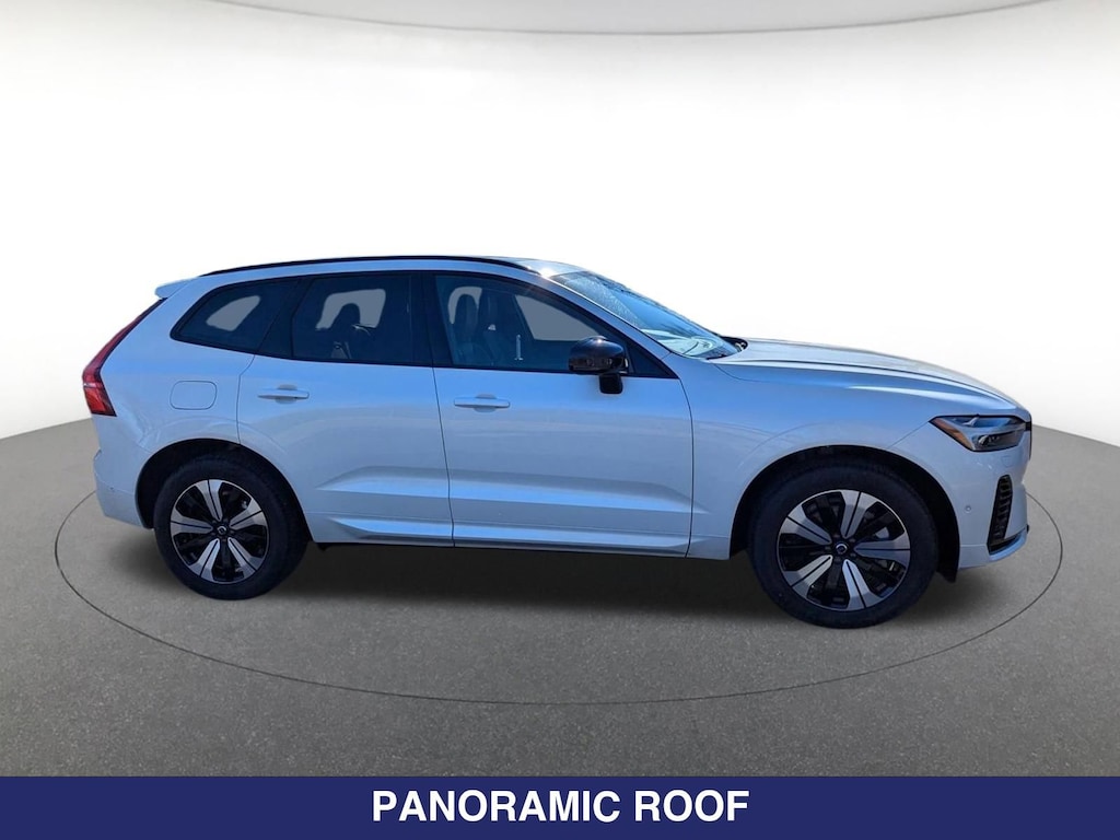 Used 2025 Volvo XC60 plug-in hybrid T8 Plus SUV