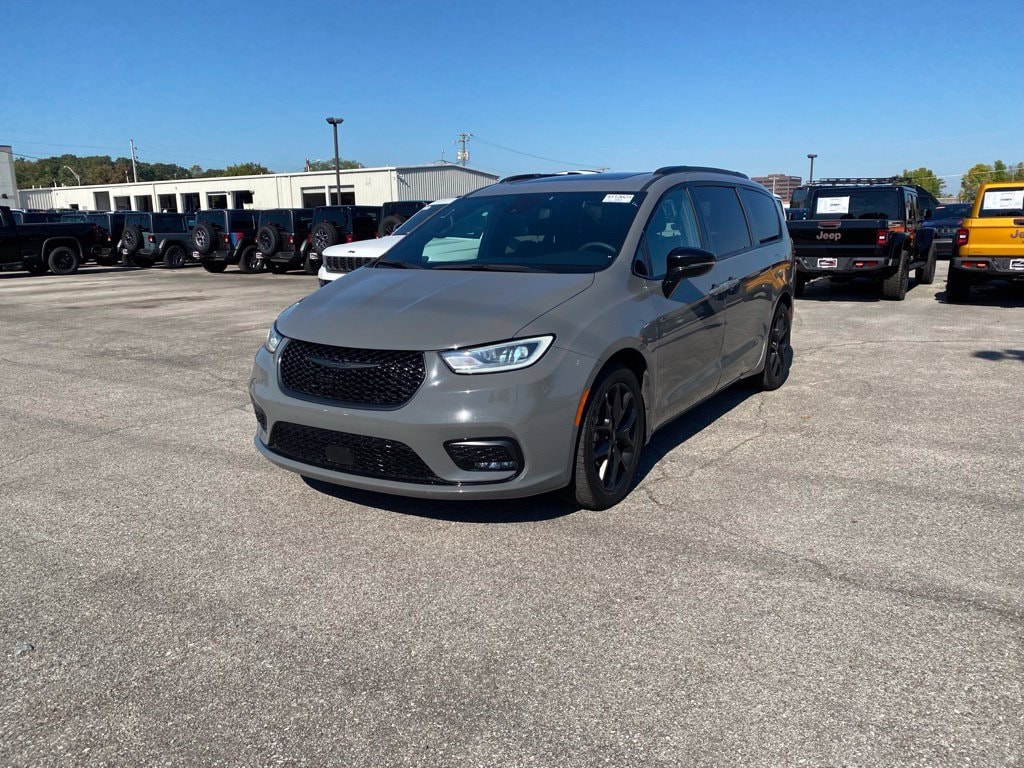 2025 Chrysler Pacifica Limited