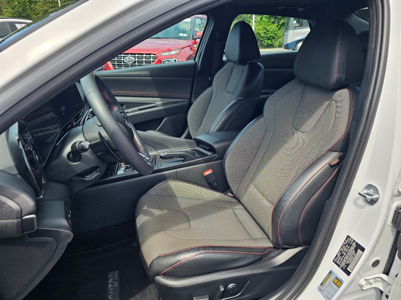 2023 Hyundai Elantra N Line - Photo 12