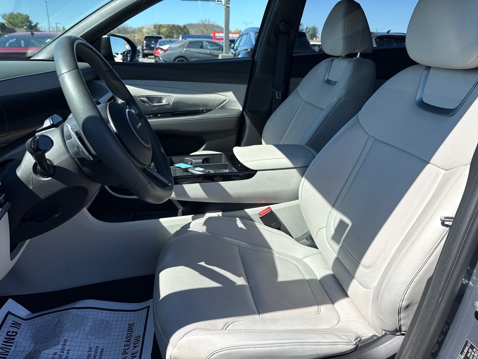 2025 Hyundai Tucson Limited - Photo 9