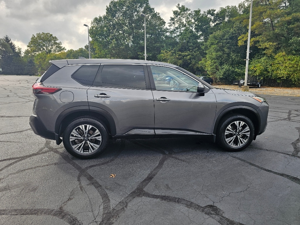 2023 Nissan Rogue SV - Photo 7