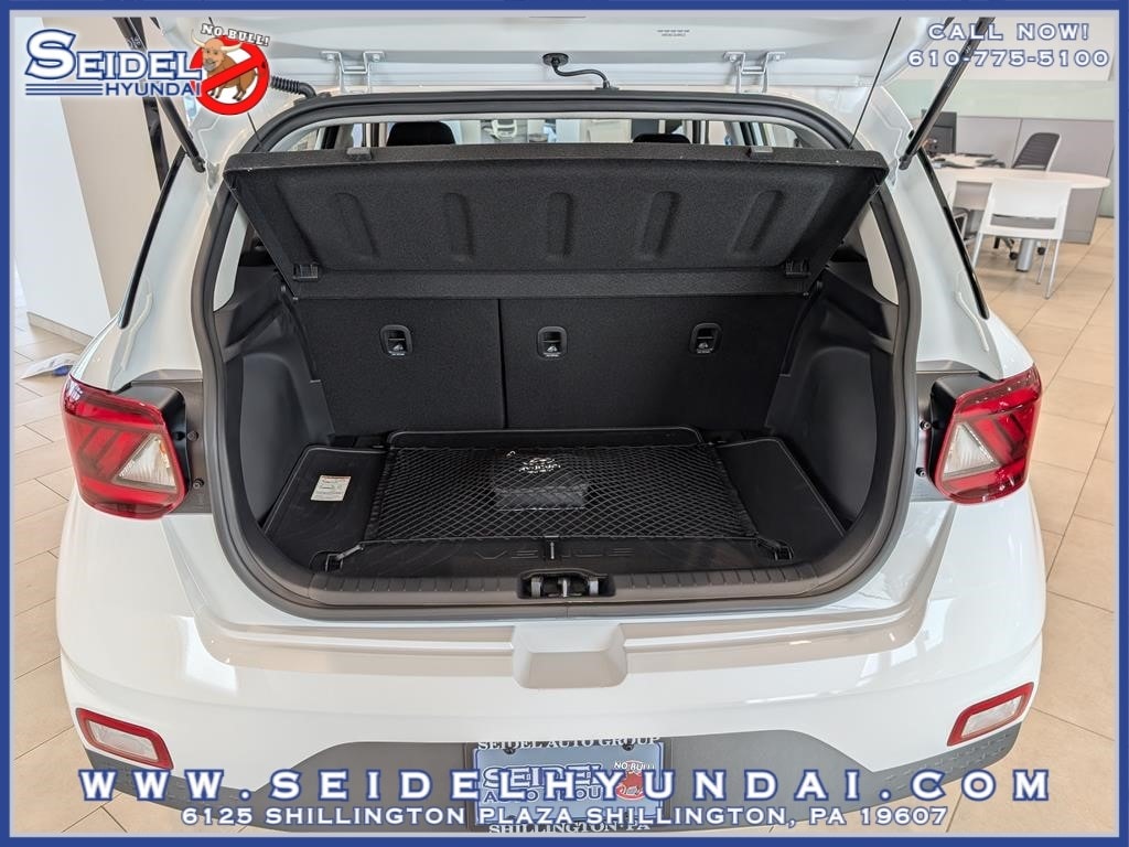2025 Hyundai Venue SEL - Photo 6