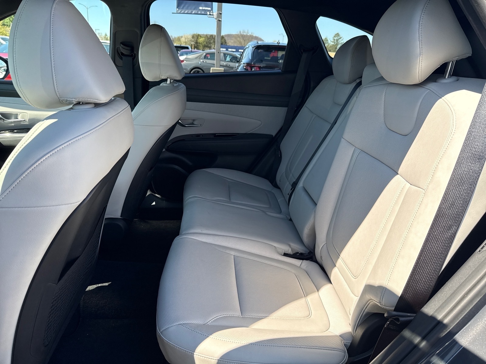2025 Hyundai Tucson Limited - Photo 12