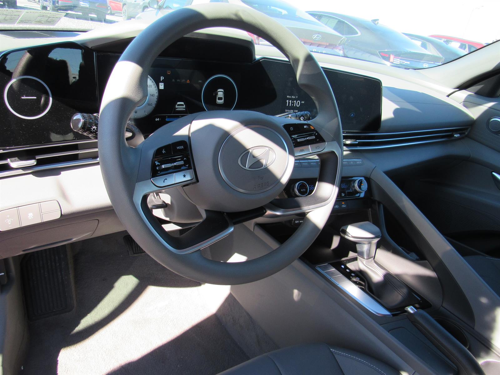 2024 Hyundai Elantra SEL - Photo 10