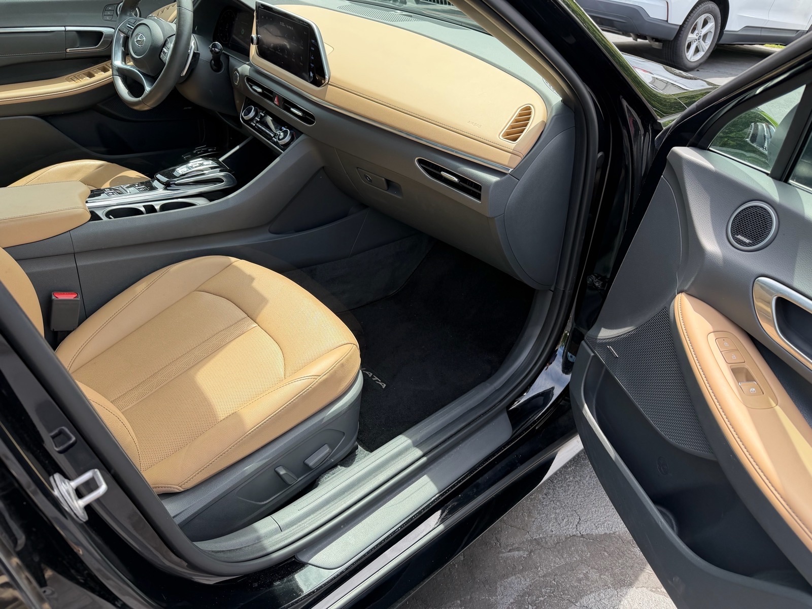2023 Hyundai Sonata Limited - Photo 9