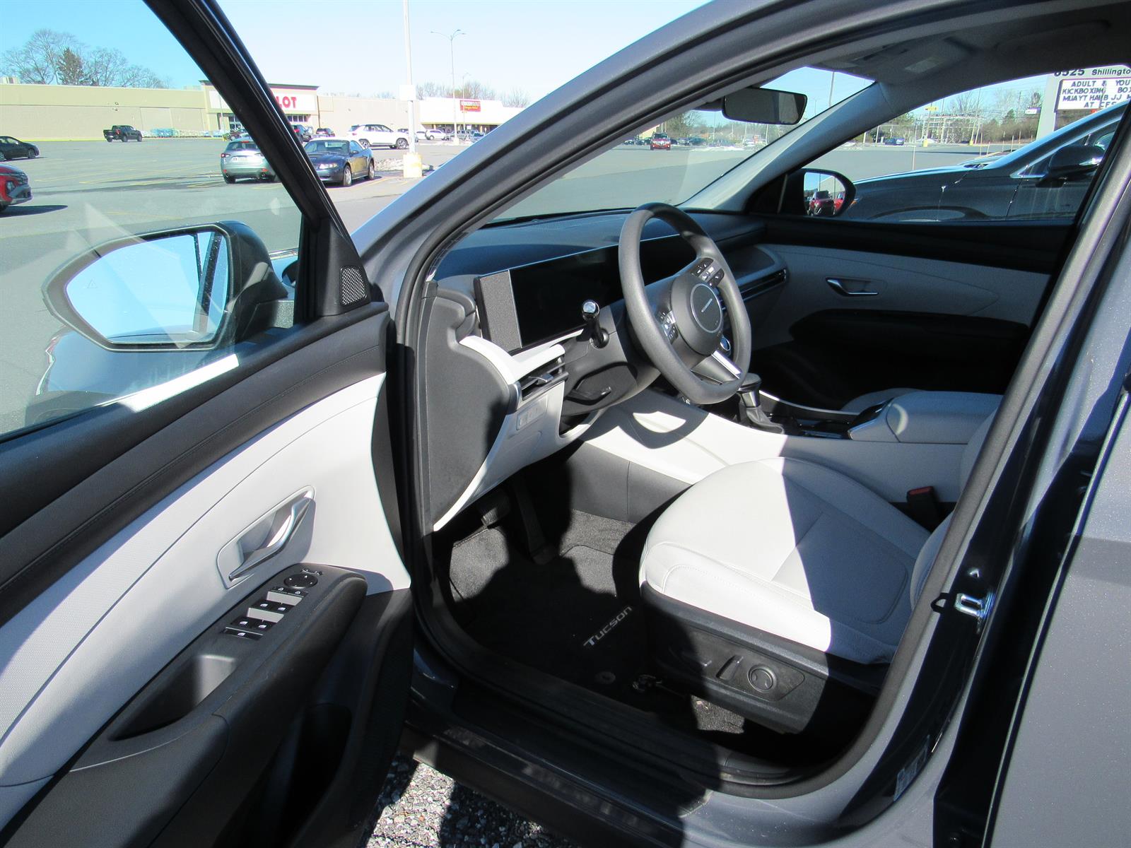 2025 Hyundai Tucson SEL - Photo 11