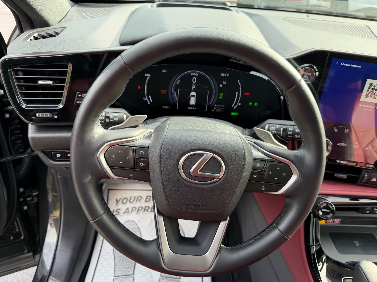 2024 Lexus NX PHEV 450h+ - Photo 19
