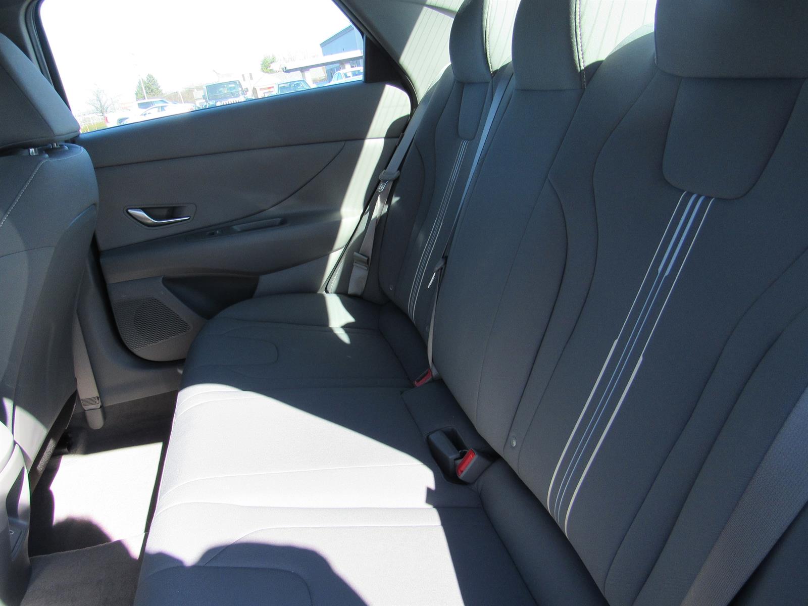 2024 Hyundai Elantra SEL - Photo 15