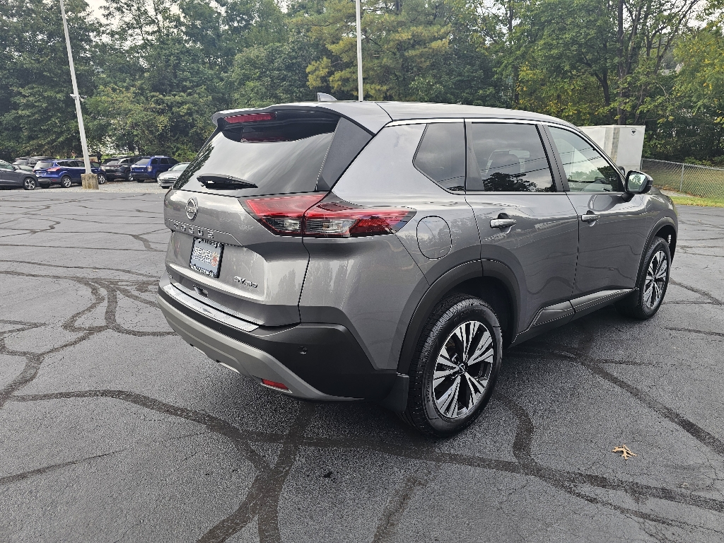 2023 Nissan Rogue SV - Photo 6