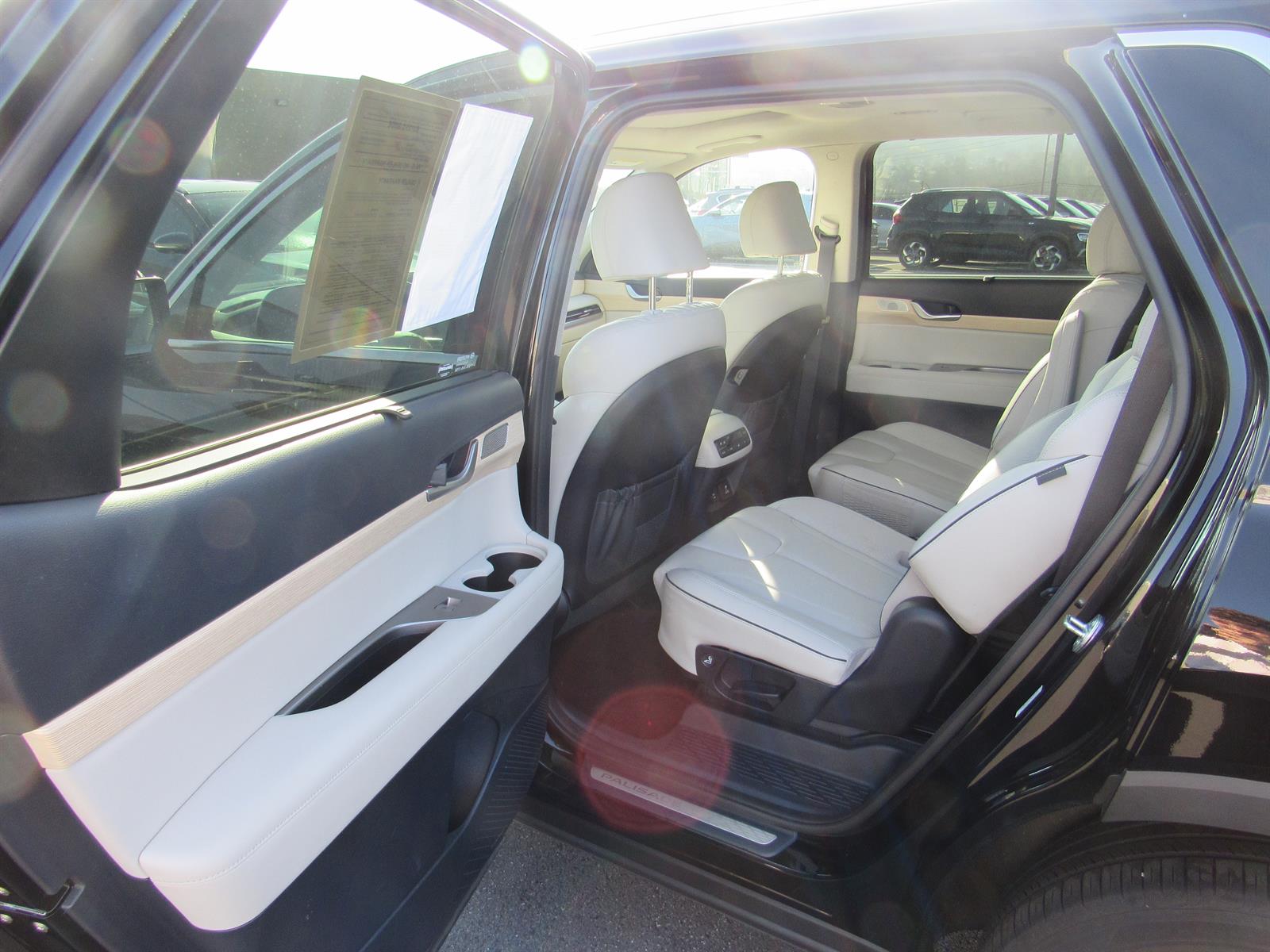 2024 Hyundai Palisade Limited - Photo 16