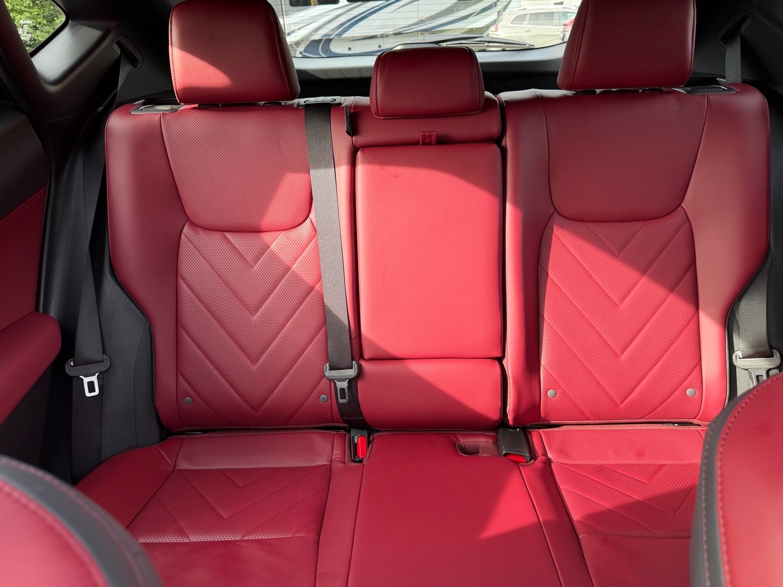 2024 Lexus NX PHEV 450h+ - Photo 27