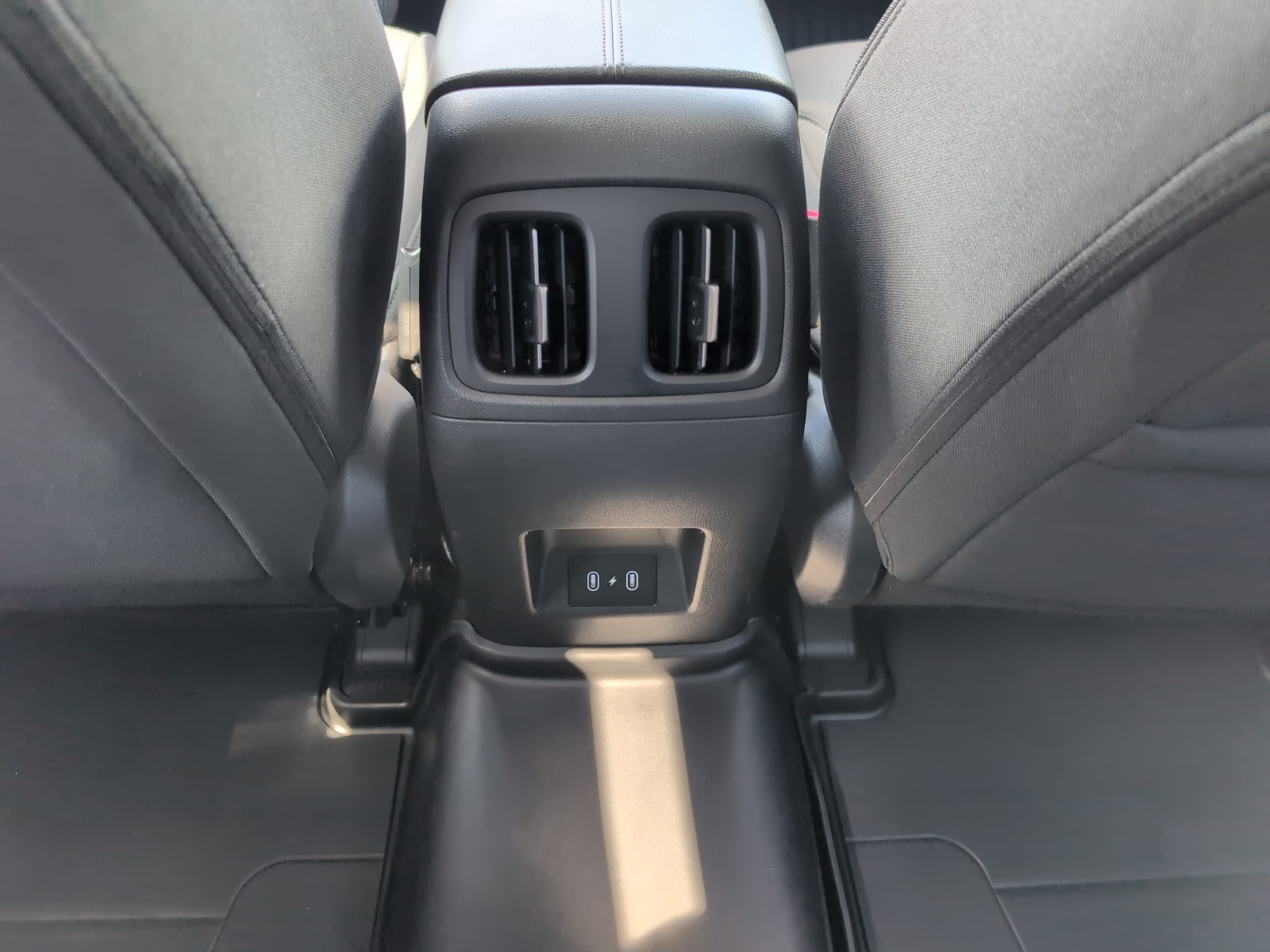 2025 Hyundai Tucson SEL - Photo 16