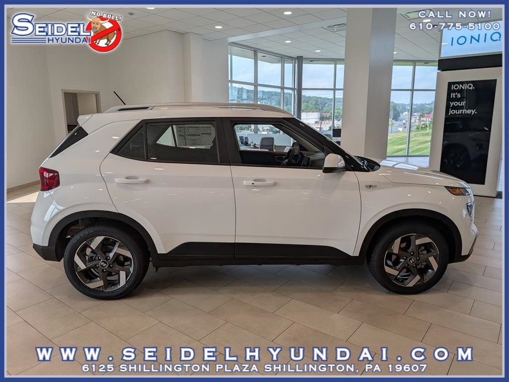 2025 Hyundai Venue SEL - Photo 4