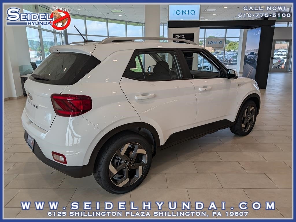 2025 Hyundai Venue SEL - Photo 3