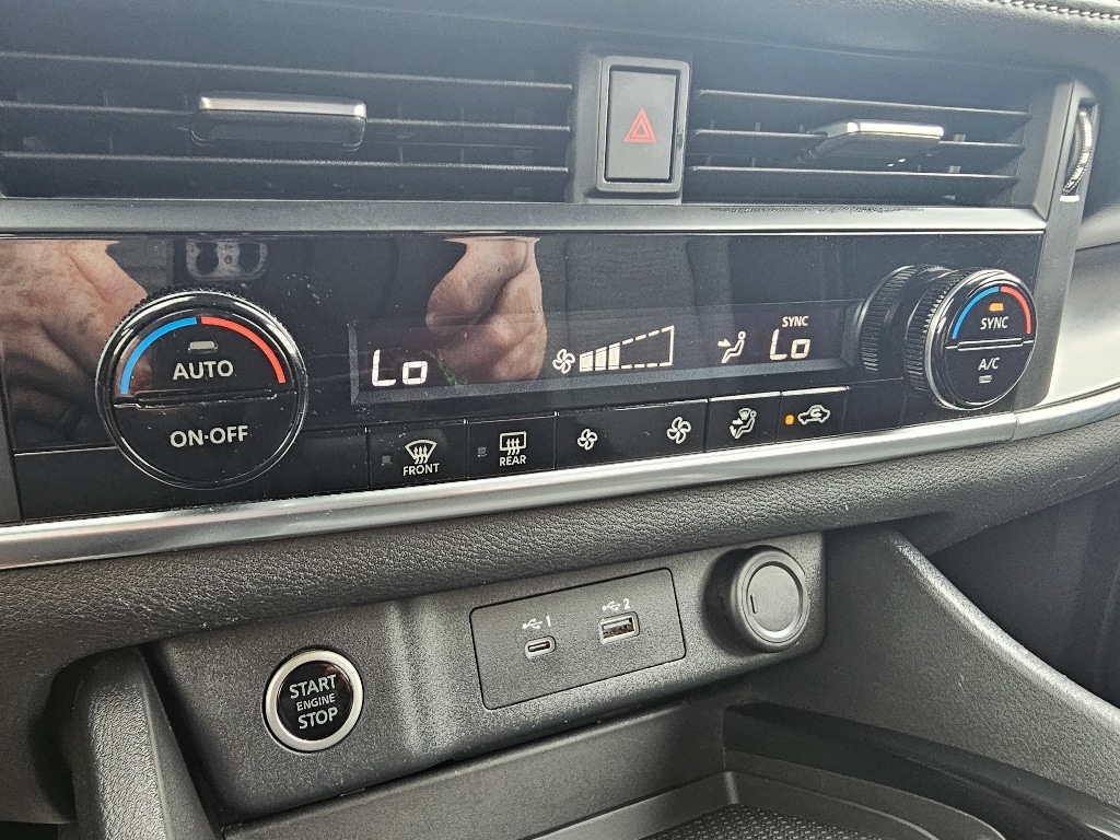 2023 Nissan Rogue SV - Photo 20
