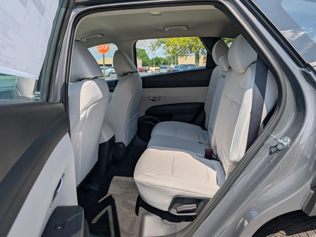 2025 Hyundai Tucson SE - Photo 7