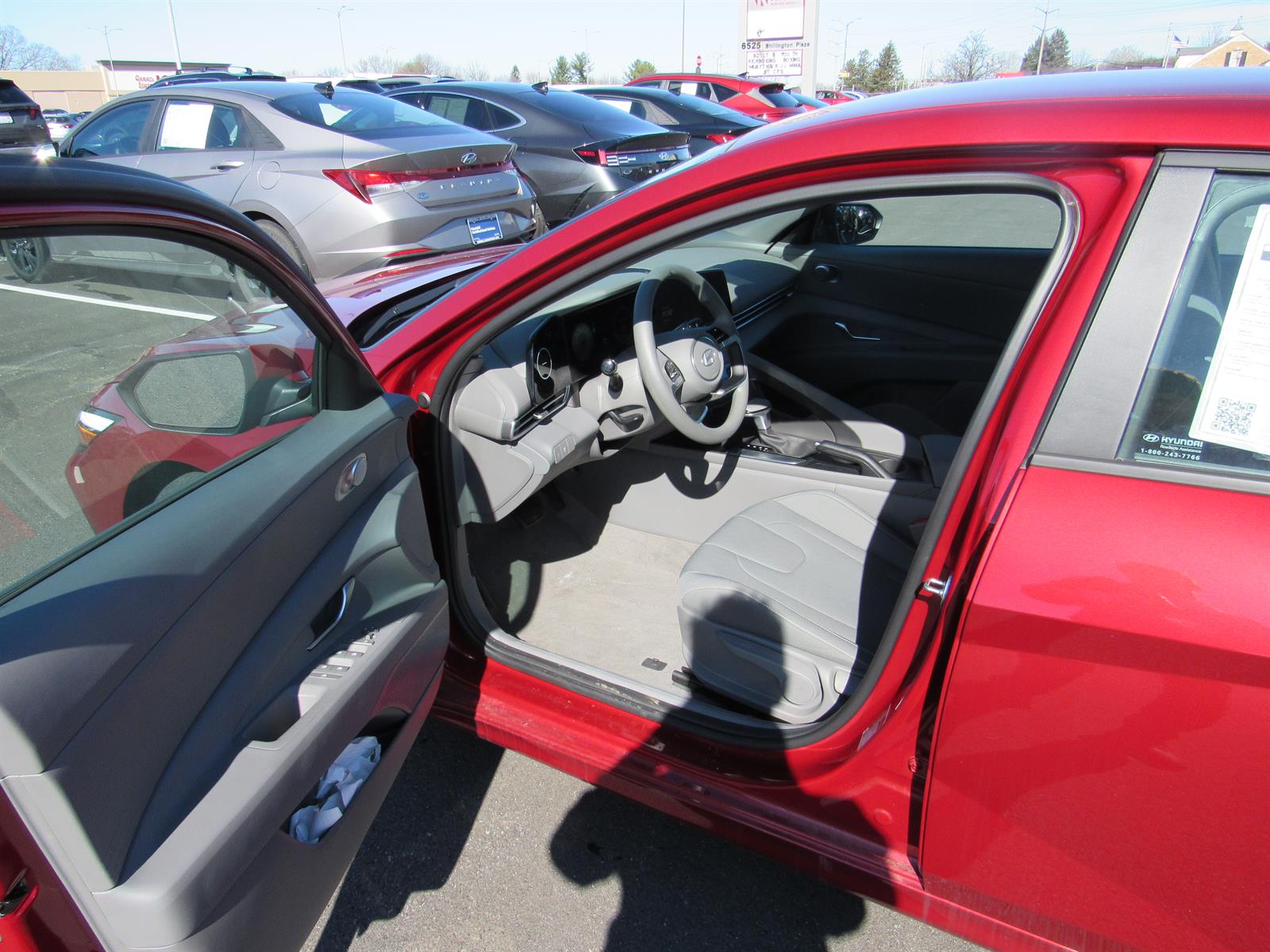 2024 Hyundai Elantra SEL - Photo 8
