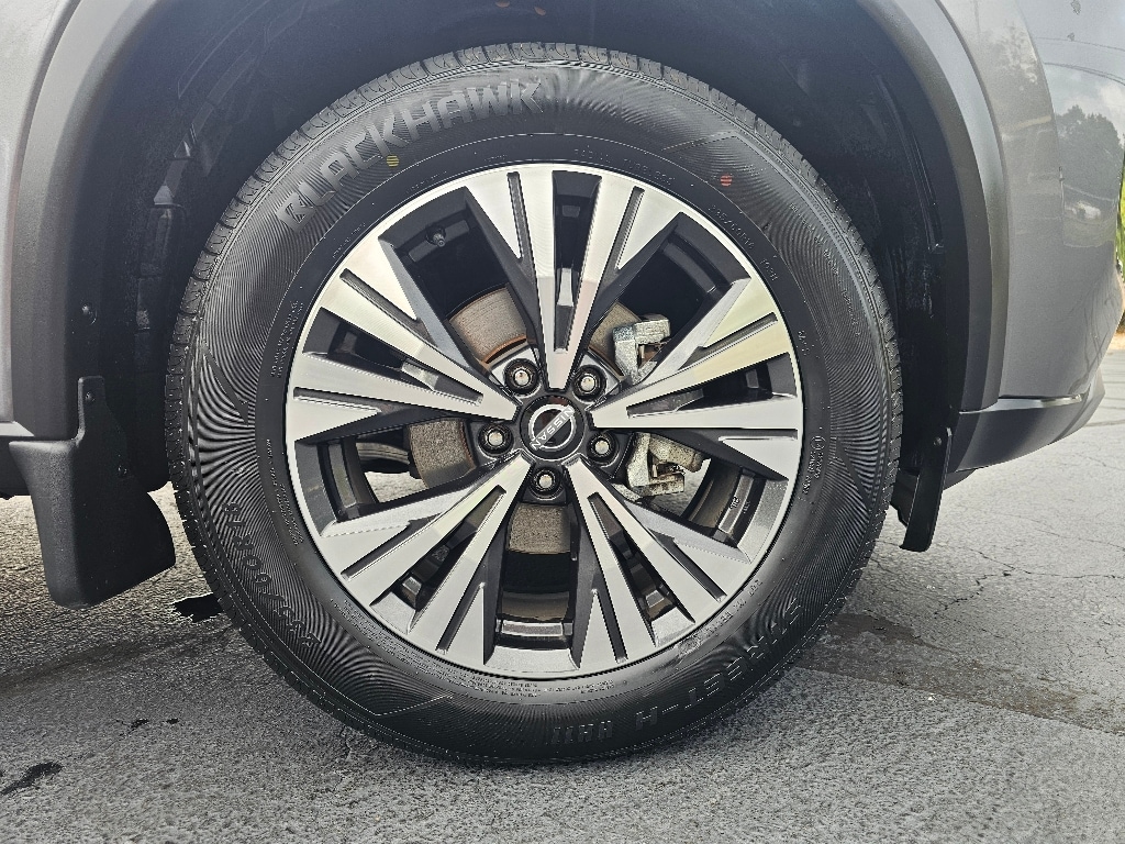 2023 Nissan Rogue SV - Photo 28