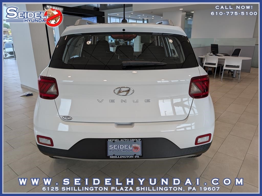 2025 Hyundai Venue SEL - Photo 5