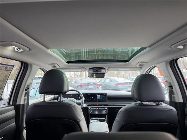2025 Hyundai Tucson Limited - Photo 13