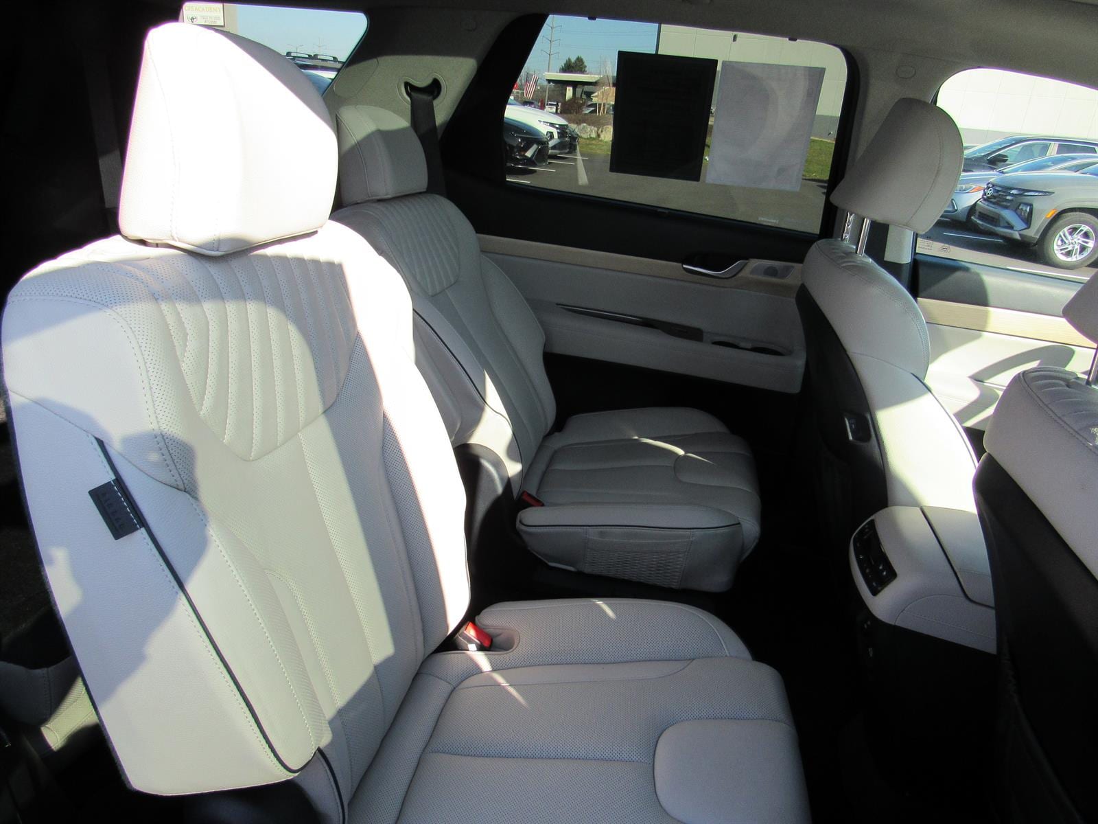2024 Hyundai Palisade Limited - Photo 22