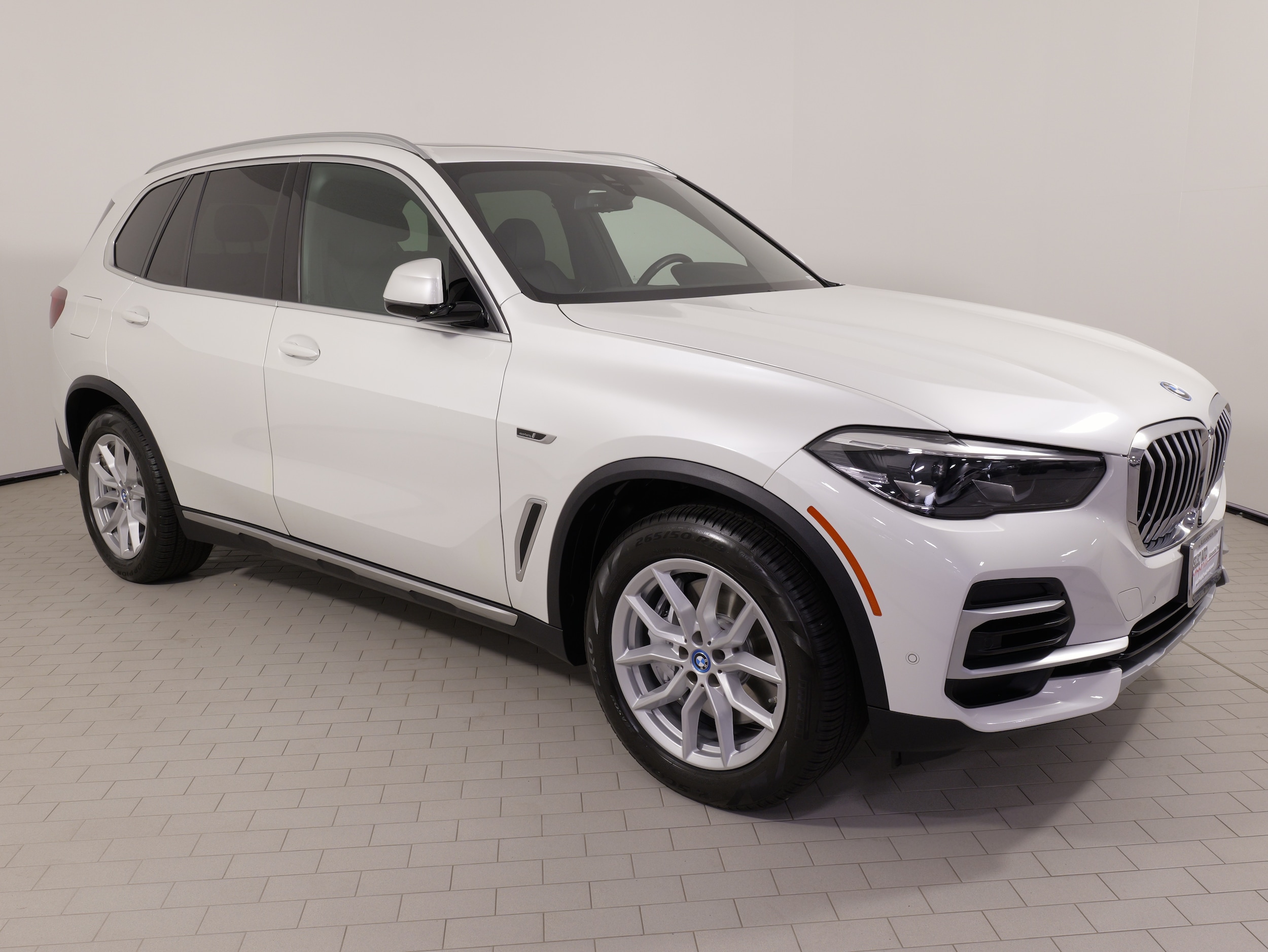 2022 BMW X5 45e - Photo 8