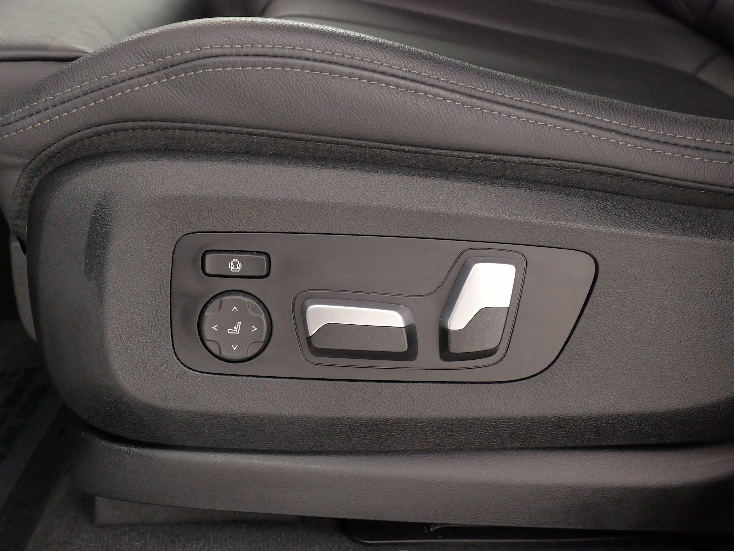 2022 BMW X5 45e - Photo 36