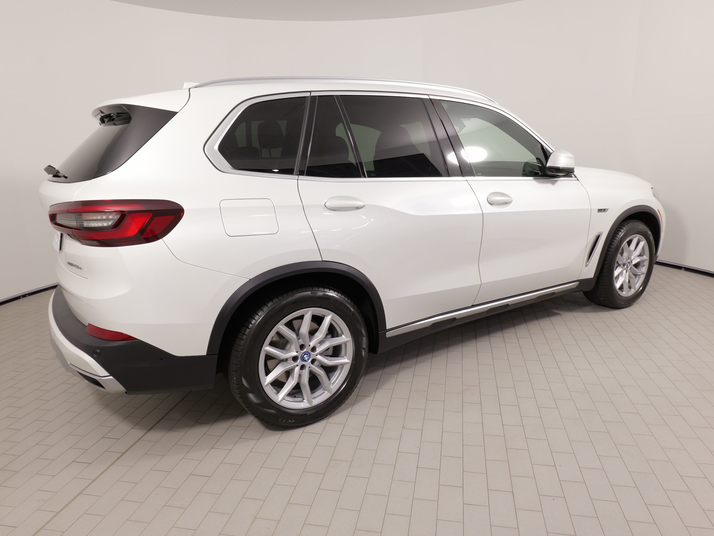 2022 BMW X5 45e - Photo 11