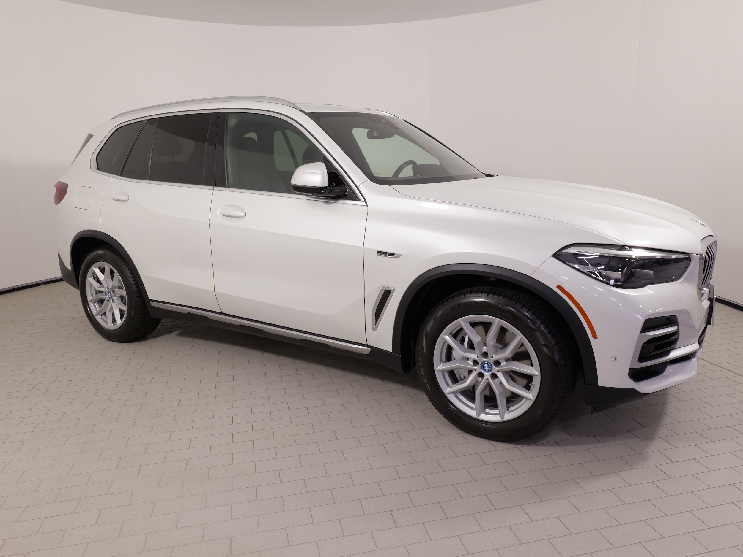 2022 BMW X5 45e - Photo 9