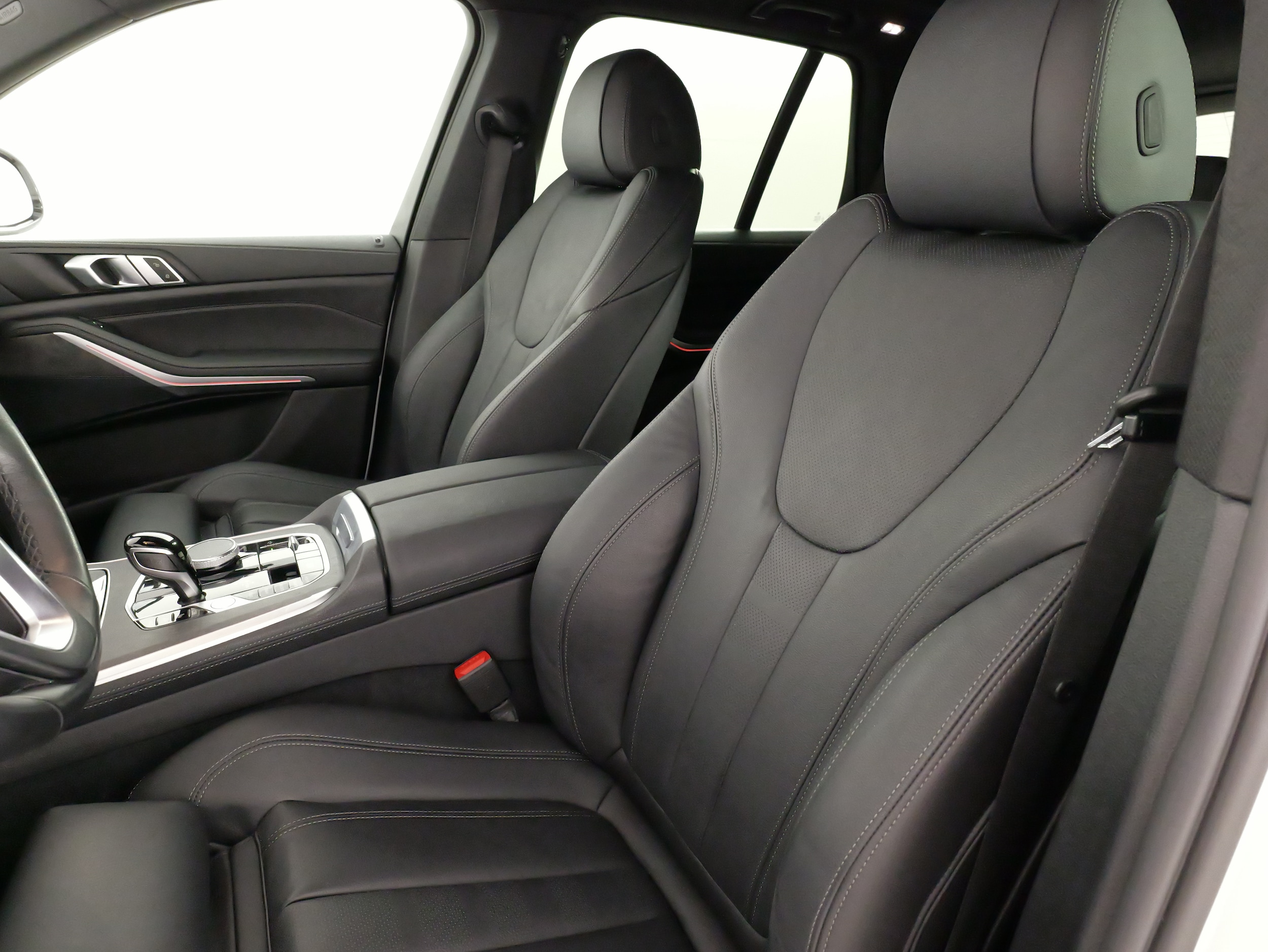2022 BMW X5 45e - Photo 30