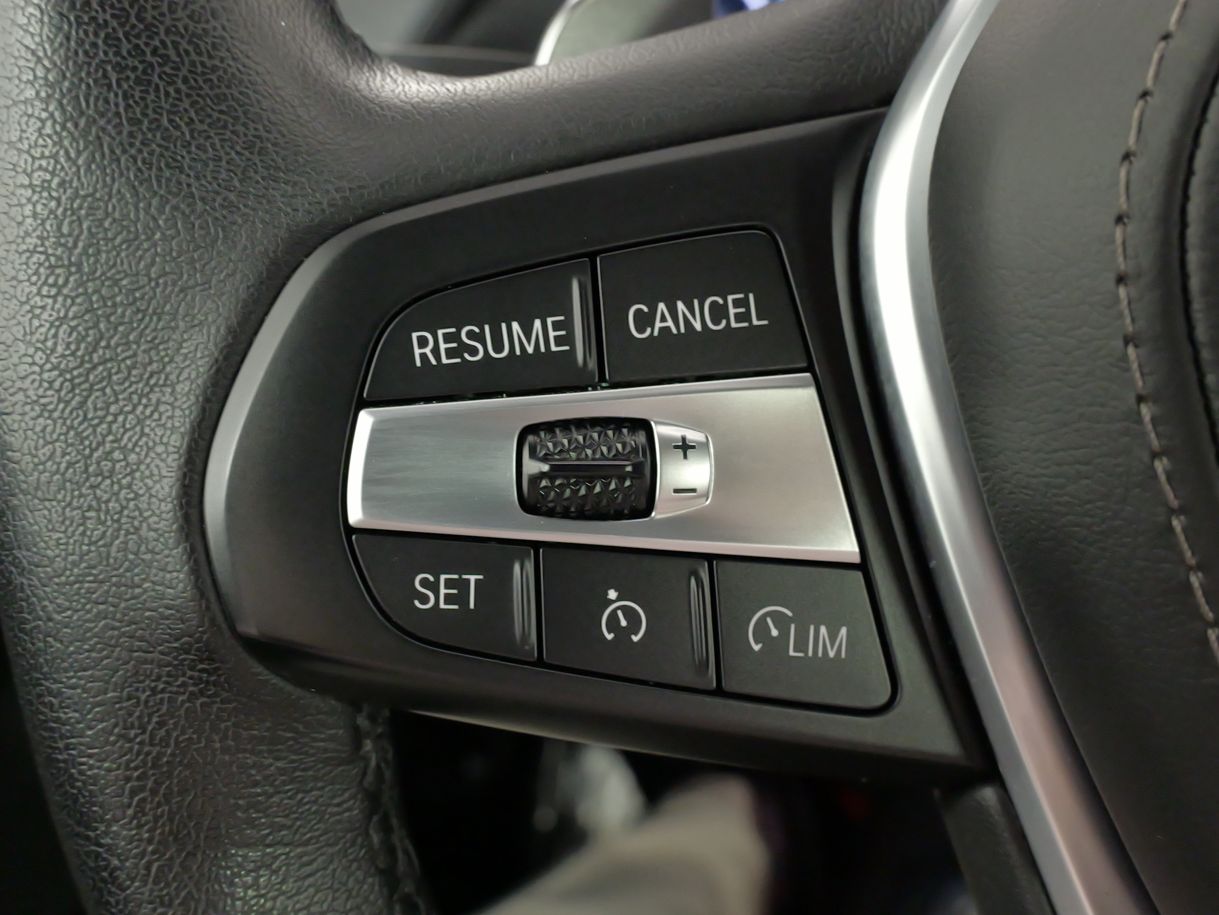 2022 BMW X5 45e - Photo 38