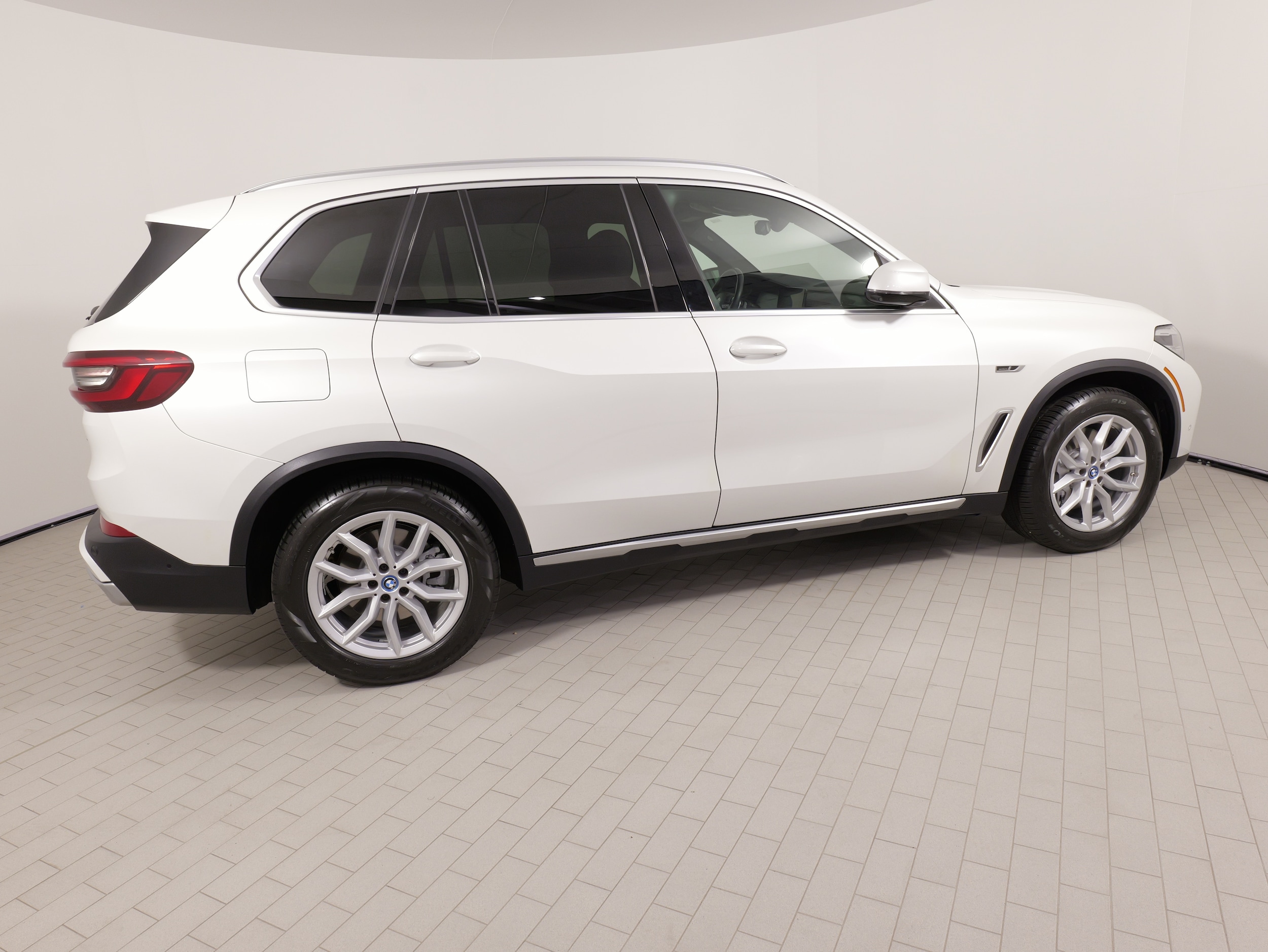 2022 BMW X5 45e - Photo 10