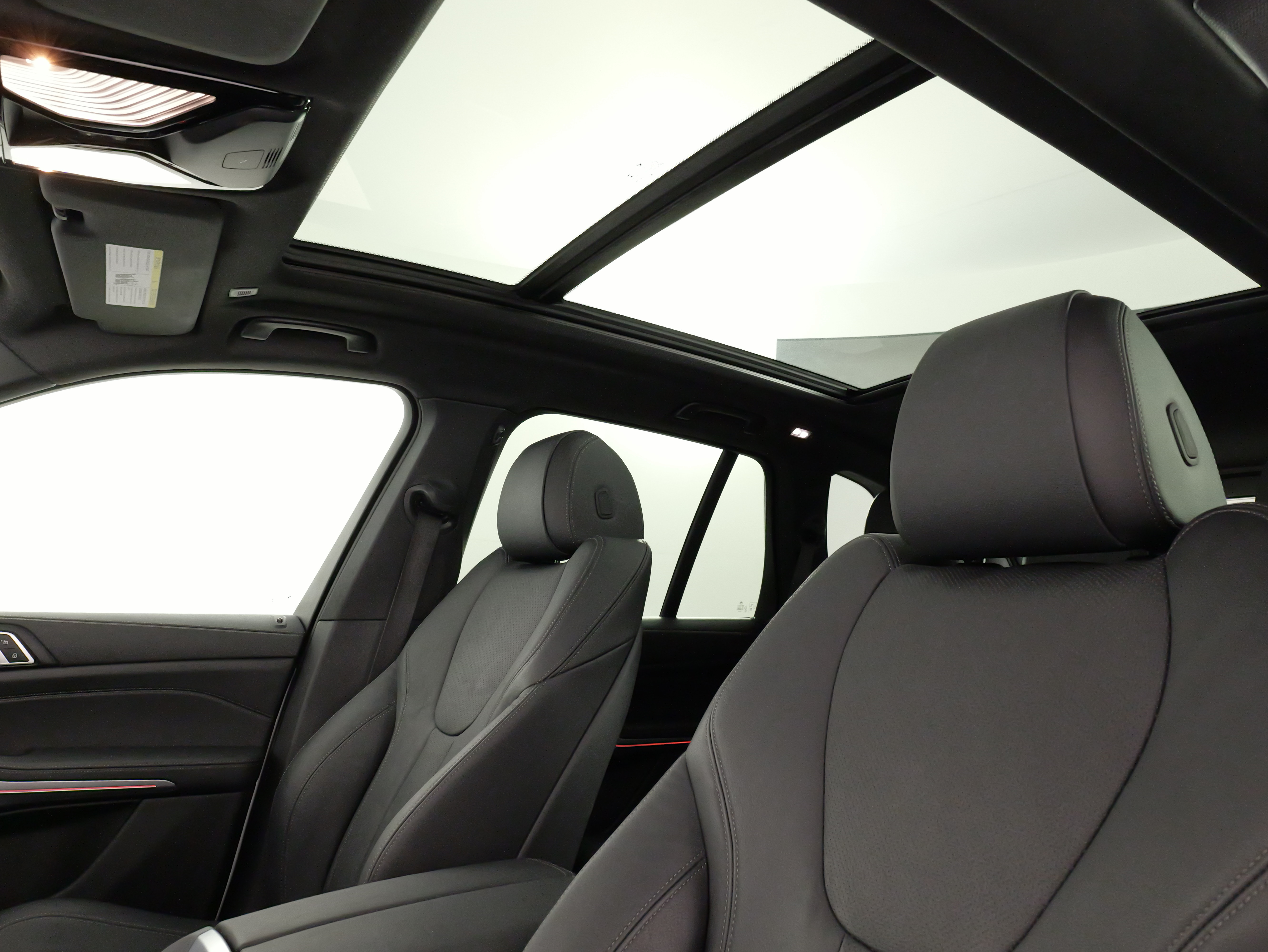 2022 BMW X5 45e - Photo 31