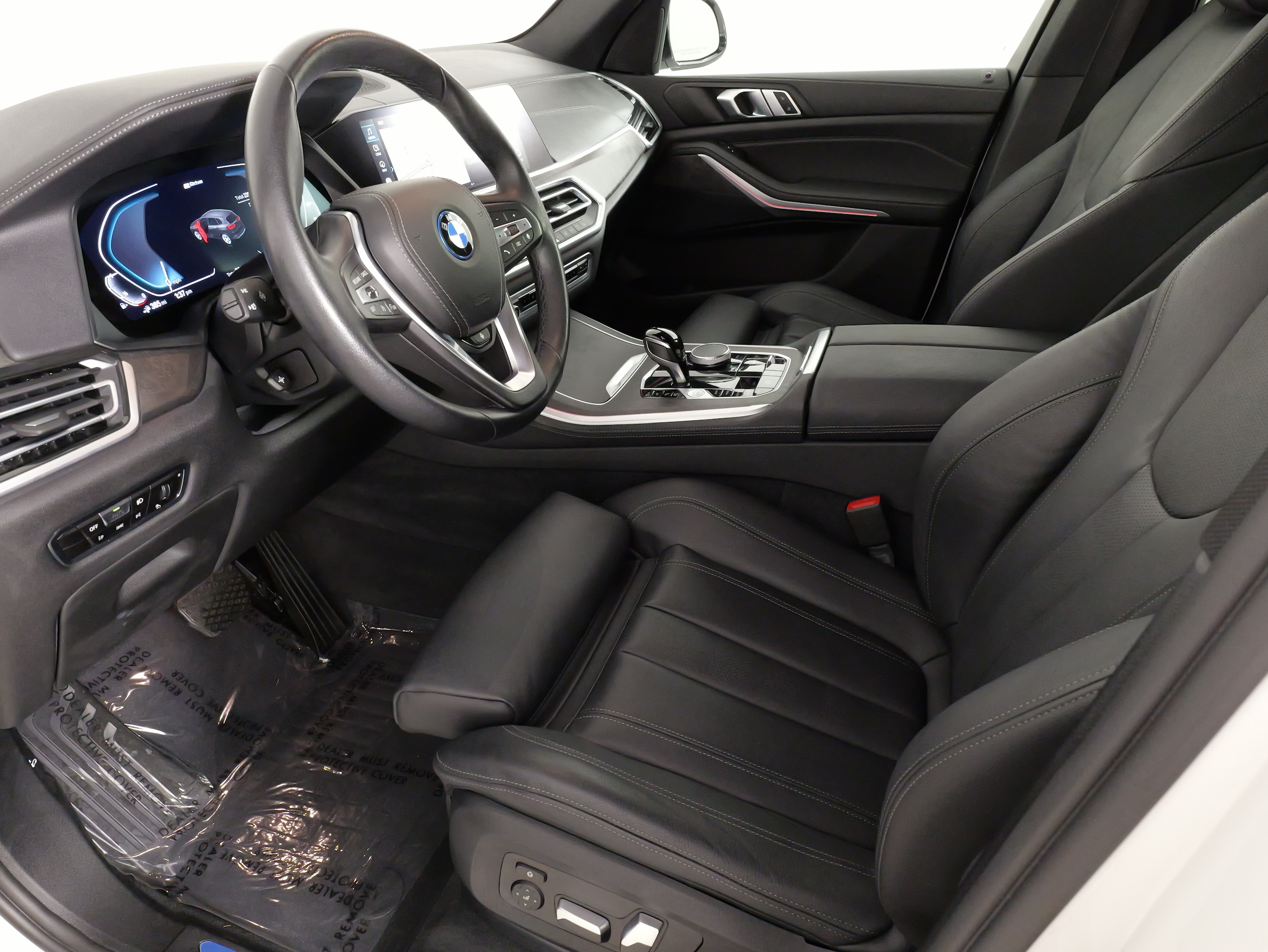 2022 BMW X5 45e - Photo 28