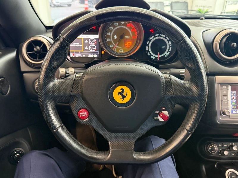 2010 Ferrari California Base - Photo 11