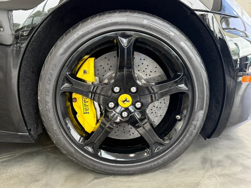 2010 Ferrari California Base - Photo 18