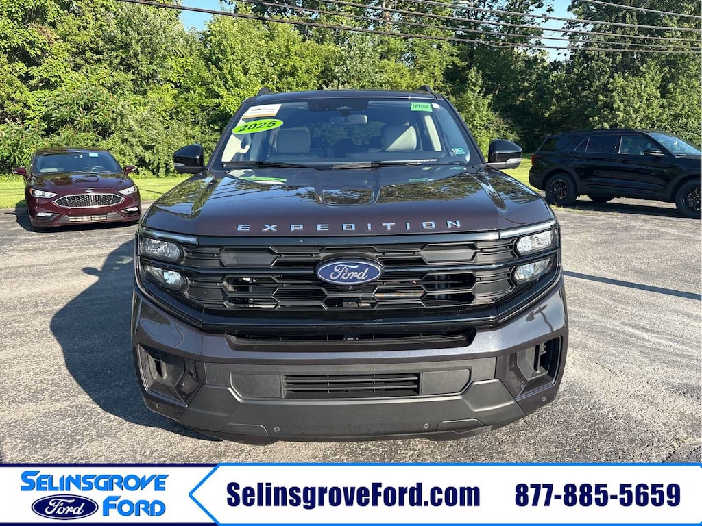 Certified 2025 Ford Expedition Active Active 4x4