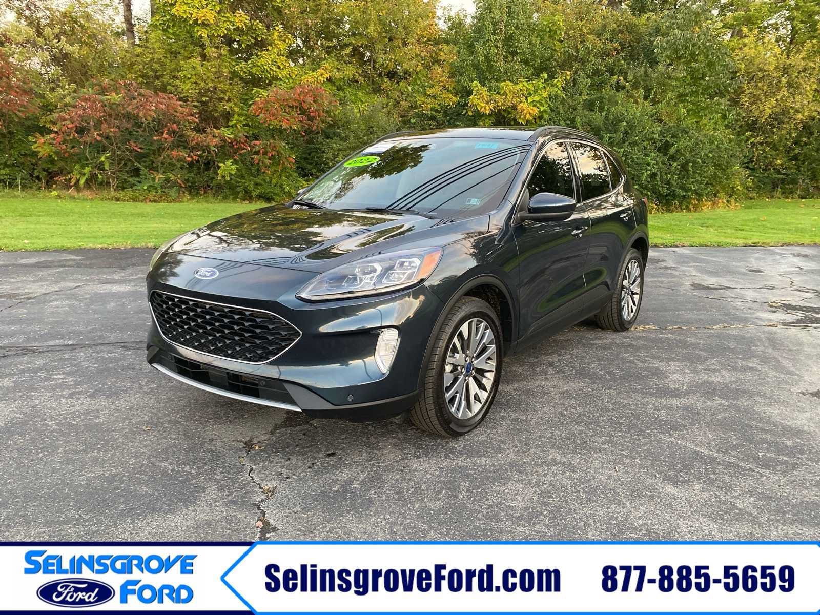 2022 Ford Escape Titanium