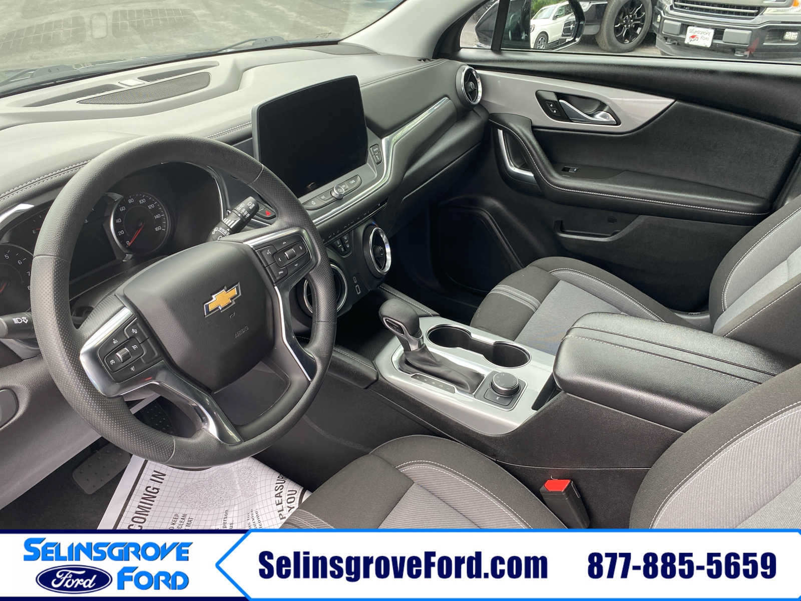 2025 Chevrolet Blazer 2LT - Photo 14